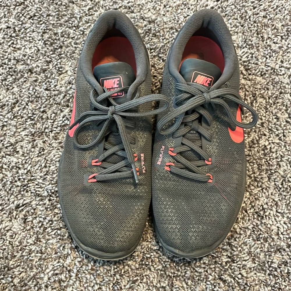 Women’s Running Shoes